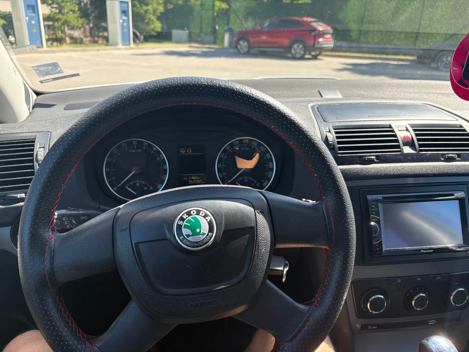 Skoda Octavia 1.6TDI NAVI BLUETOOTH , снимка 8 - Автомобили и джипове - 54718082