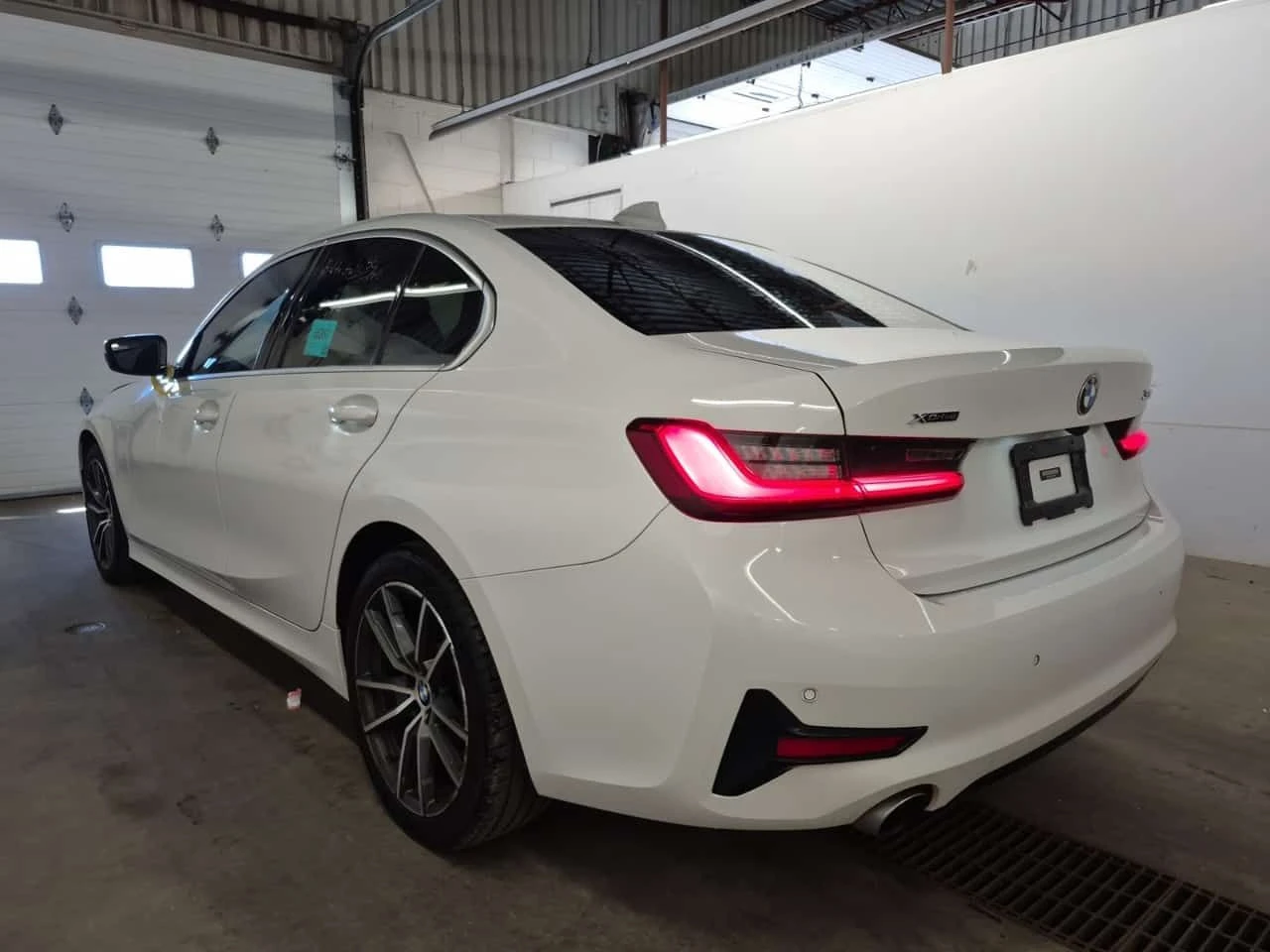 BMW 330 * XDRIVE * CARFAX * АВТОКРЕДИТ * , снимка 4 - Автомобили и джипове - 54847840