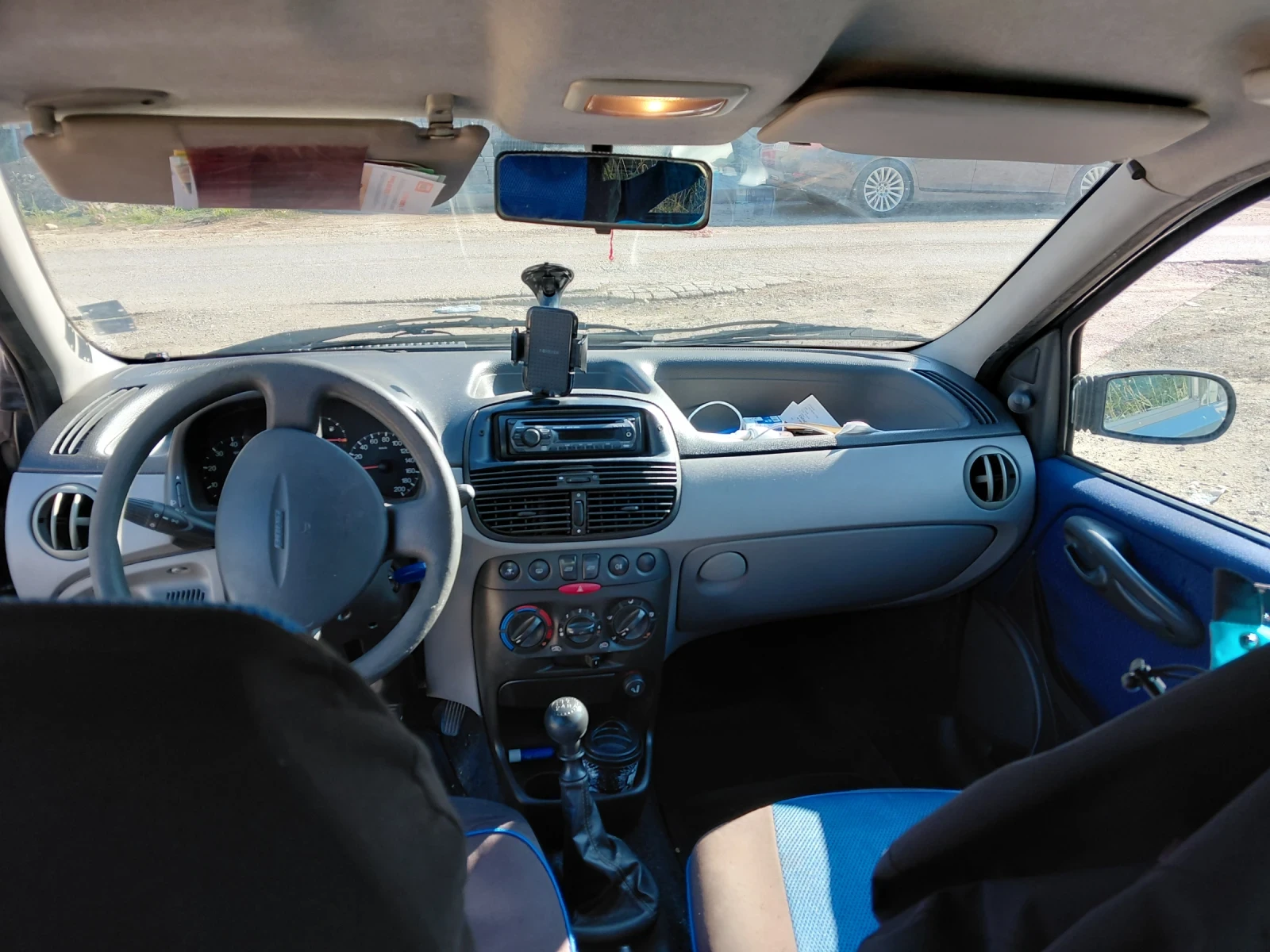 Fiat Punto 1.4, снимка 4 - Автомобили и джипове - 55497151