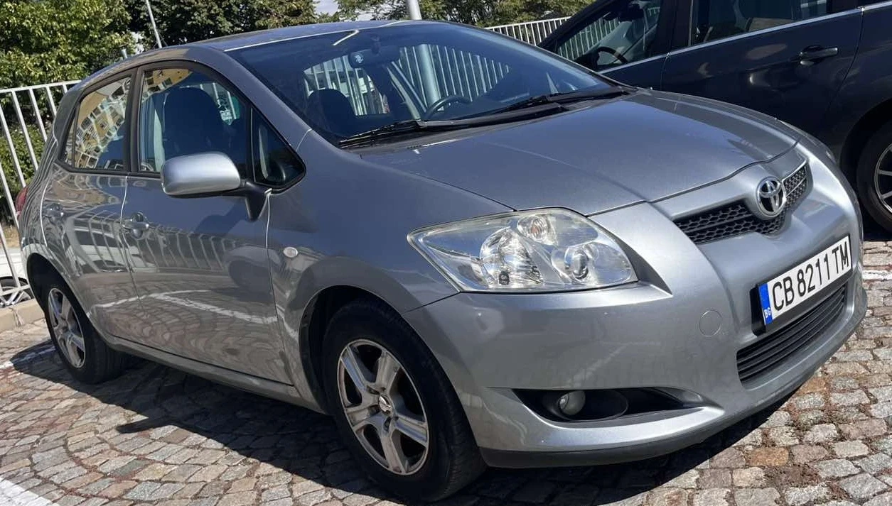 Toyota Auris, снимка 9 - Автомобили и джипове - 55952548