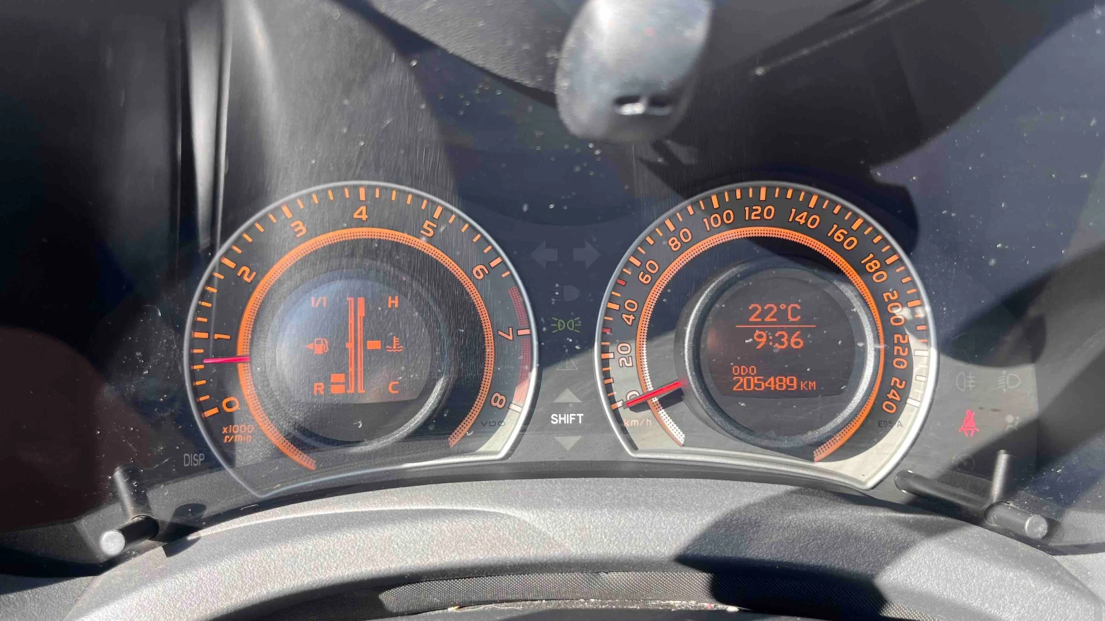 Toyota Auris, снимка 14 - Автомобили и джипове - 55952548