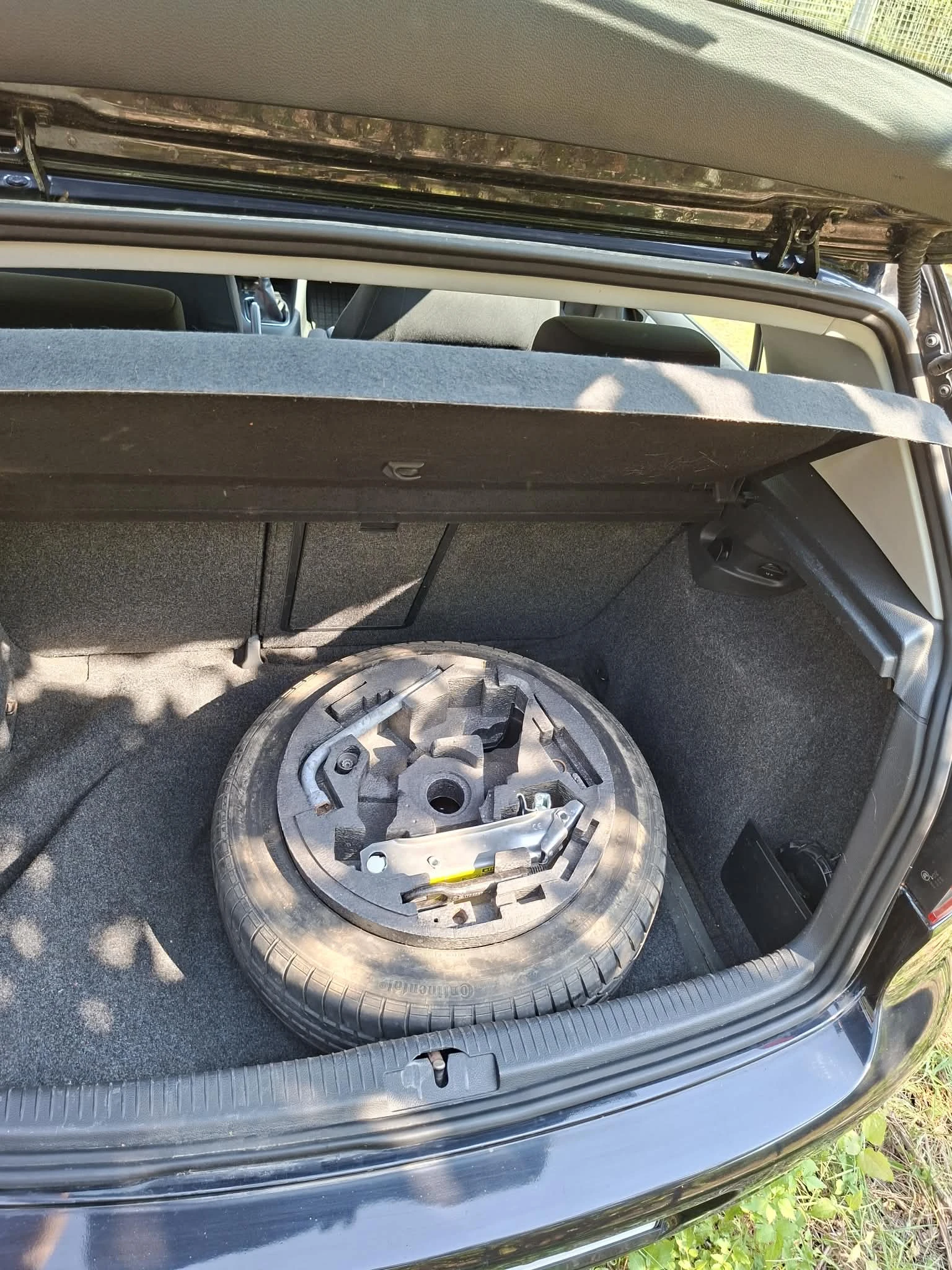 VW Golf 1.6 D HIGHLINE, снимка 10 - Автомобили и джипове - 56022745
