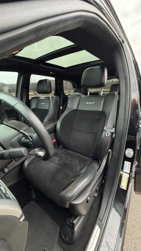 Jeep Grand cherokee SRT 6.4 HEMI 50K km, снимка 11
