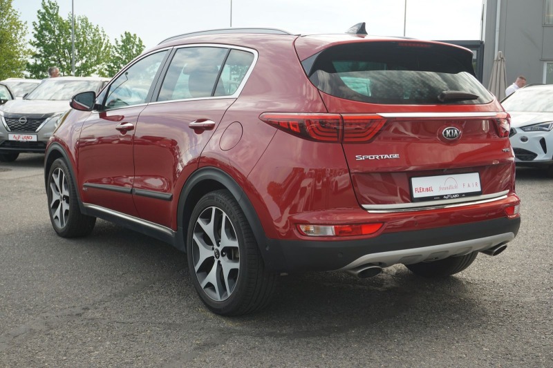 Kia Sportage, снимка 4 - Автомобили и джипове - 46246290