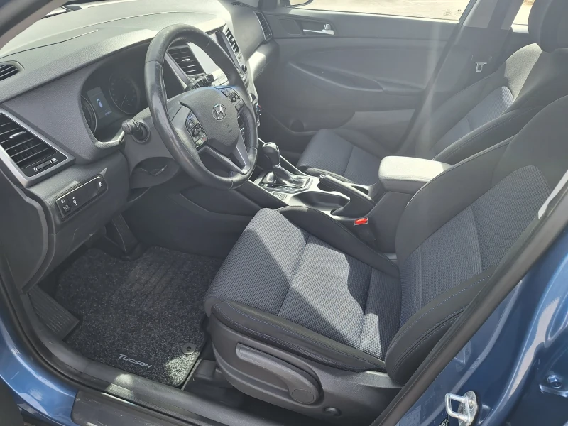 Hyundai Tucson, снимка 17 - Автомобили и джипове - 52133166