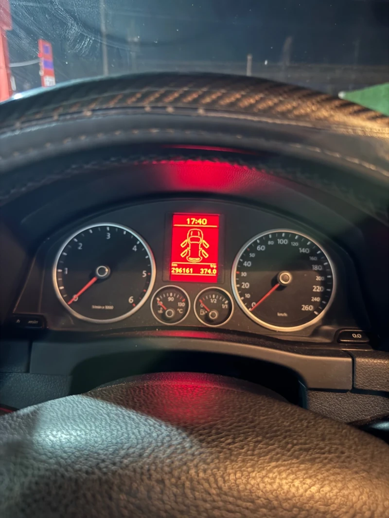 VW Tiguan 4Motion / 2.0 TDI / 140 к.с /  NAVI / PARKTRONIC /, снимка 13 - Автомобили и джипове - 52733726