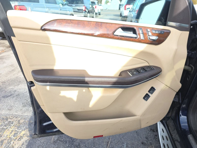 Mercedes-Benz GLS, снимка 9 - Автомобили и джипове - 53098796