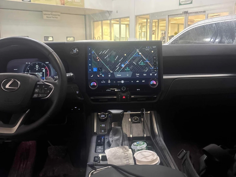 Lexus GX 550 CARFAX АВТО КРЕДИТ , снимка 8 - Автомобили и джипове - 53245087