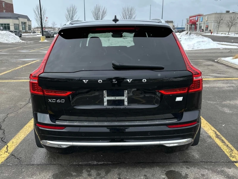 Volvo XC60 | Inscription| B&W| HEAD-UP| AWD+ ГУМИ С ДЖАНТИ, снимка 5 - Автомобили и джипове - 53453233