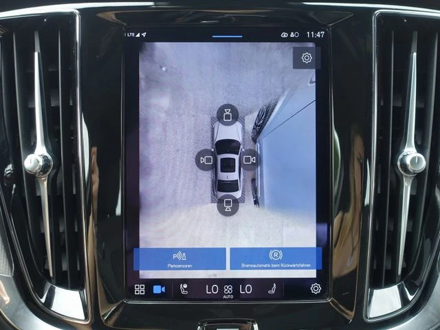 Volvo S60 Recharge Ultimate T8 AWD - изображение 9