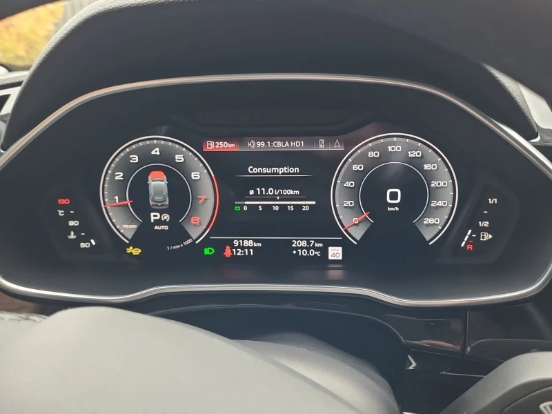 Audi Q3 * KOMFORT * CARFAX * БЕЗ ПЪРВОНАЧАЛНА ВНОСКА, снимка 8 - Автомобили и джипове - 53248117