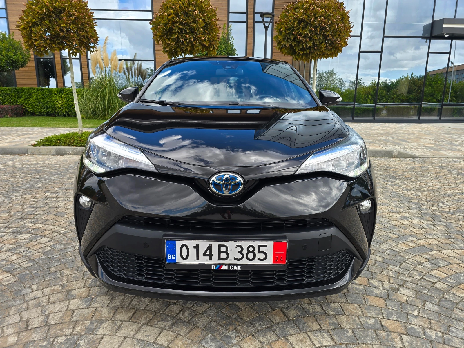 Toyota C-HR 1.8HYBRID-FACE 77 000KM!! - изображение 2