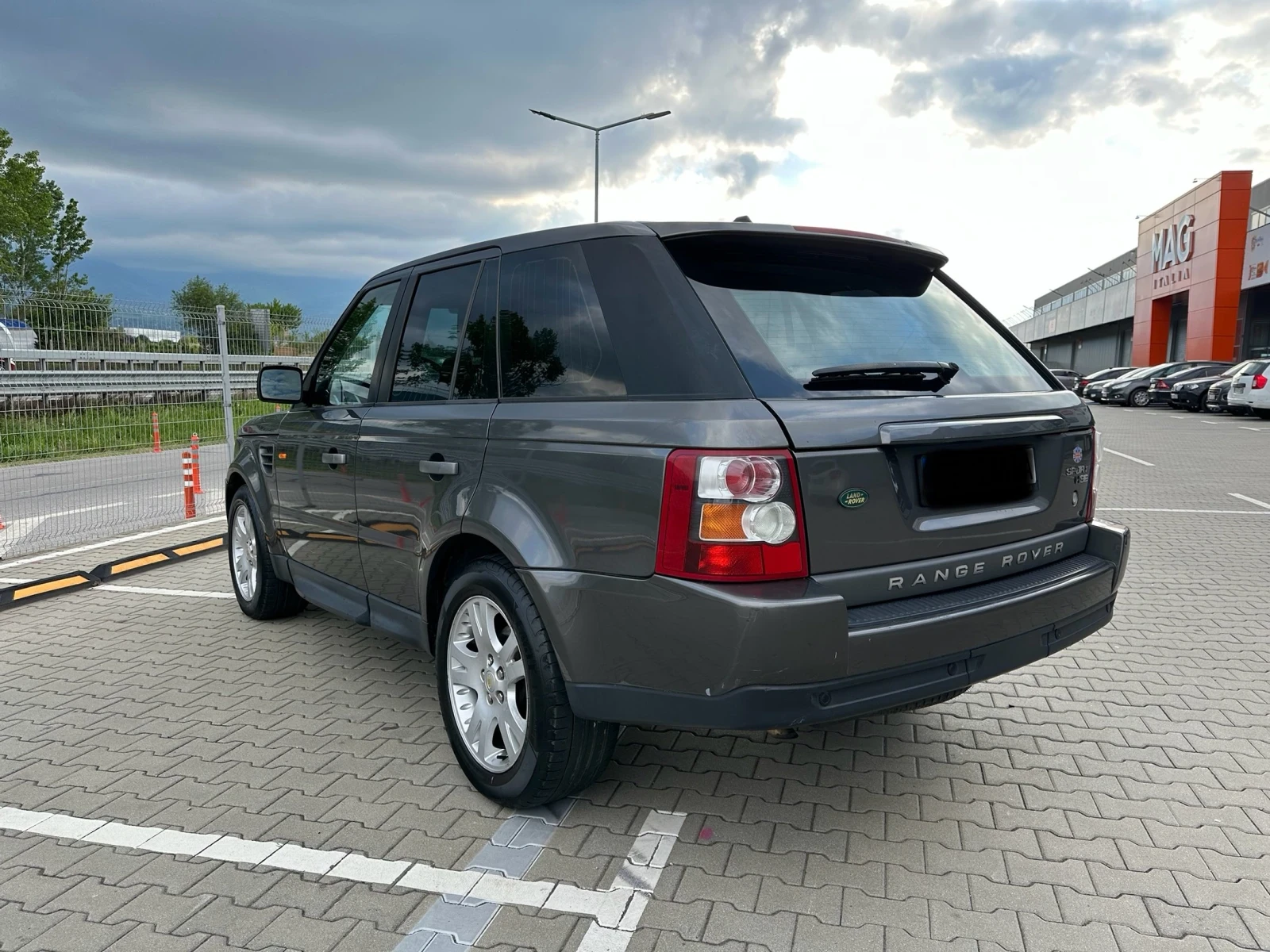 Land Rover Range Rover Sport Sport - изображение 4