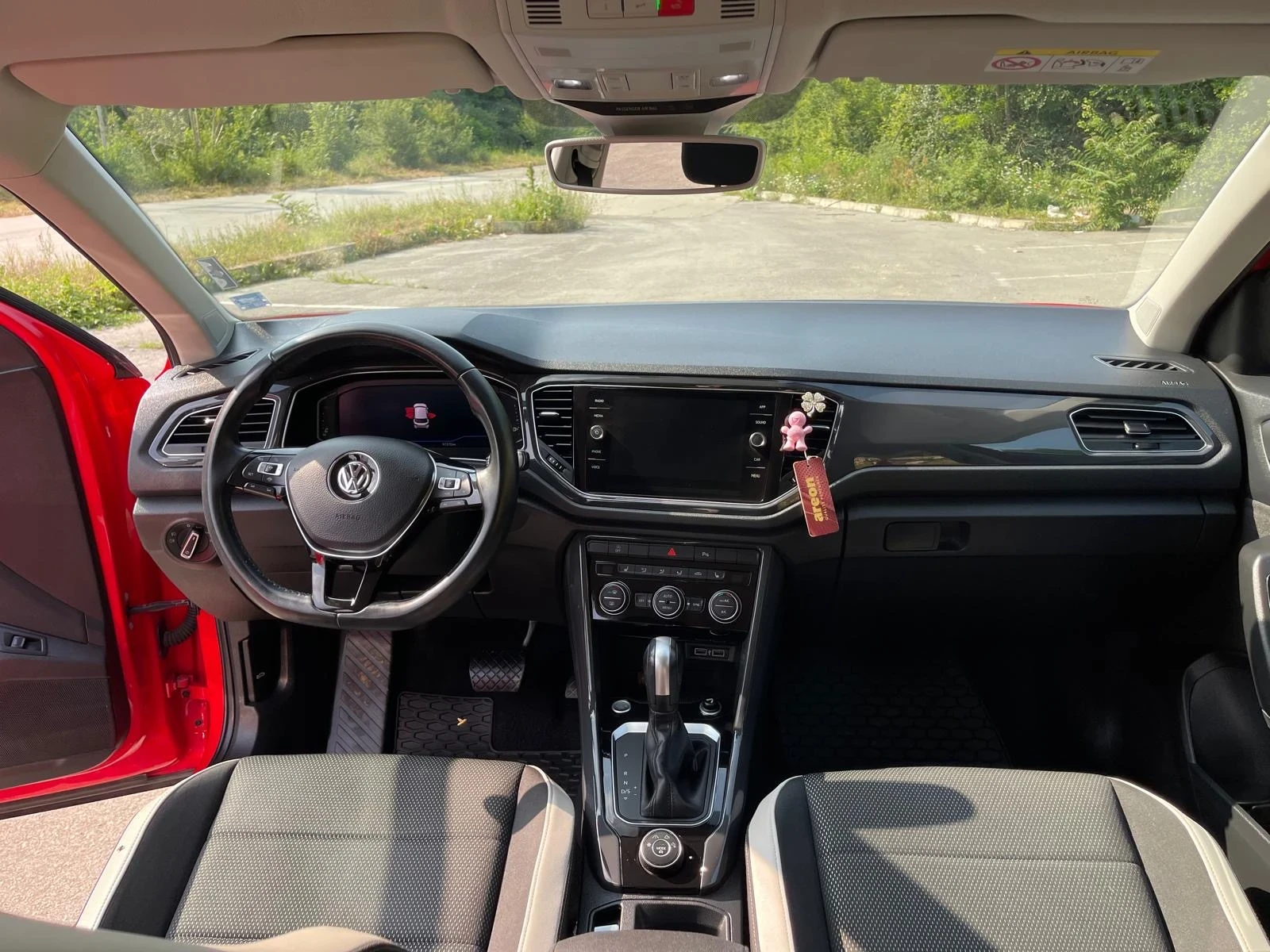VW T-Roc  - изображение 8