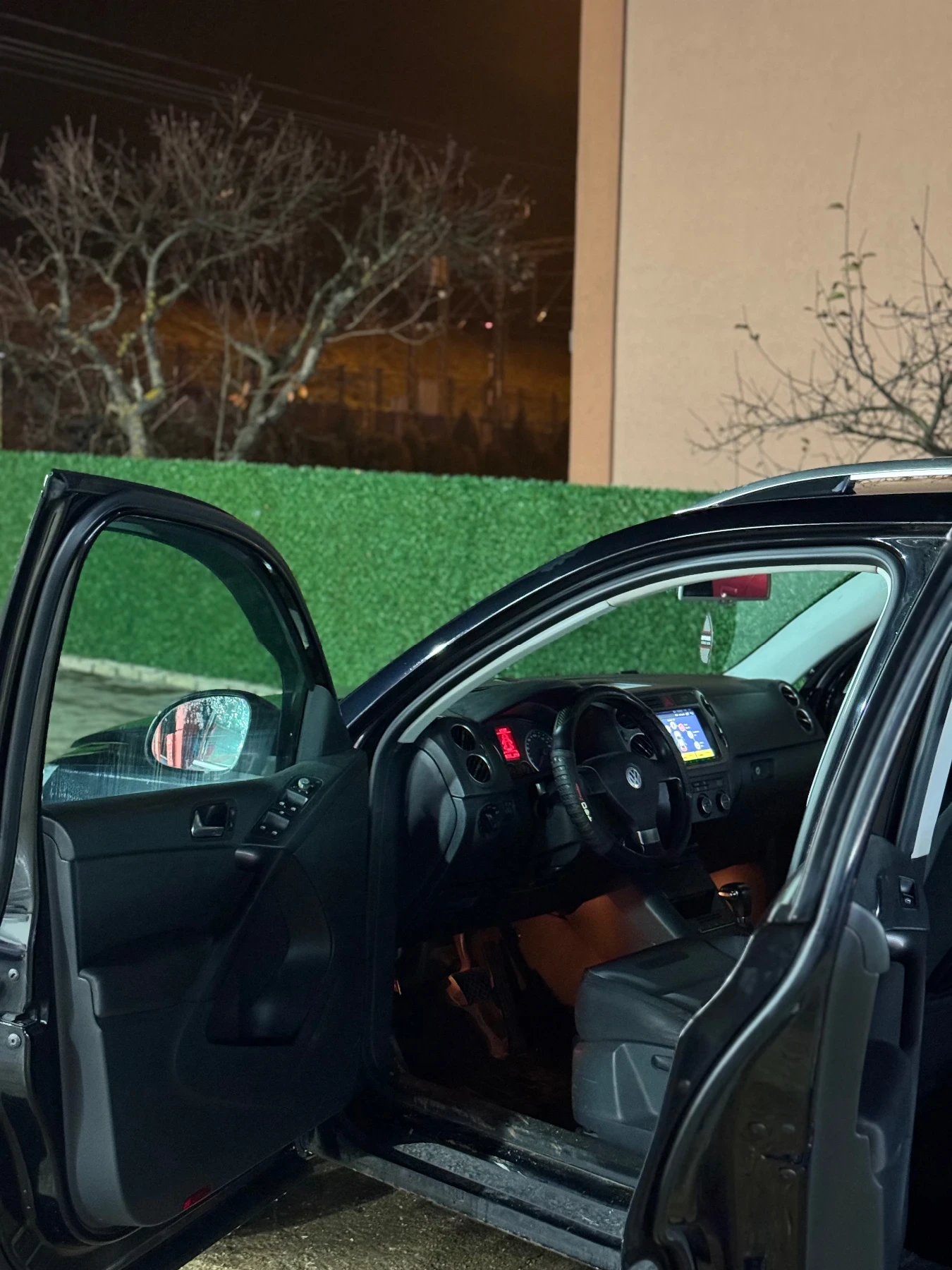 VW Tiguan 4Motion / 2.0 TDI / 140 к.с /  NAVI / PARKTRONIC / - изображение 8