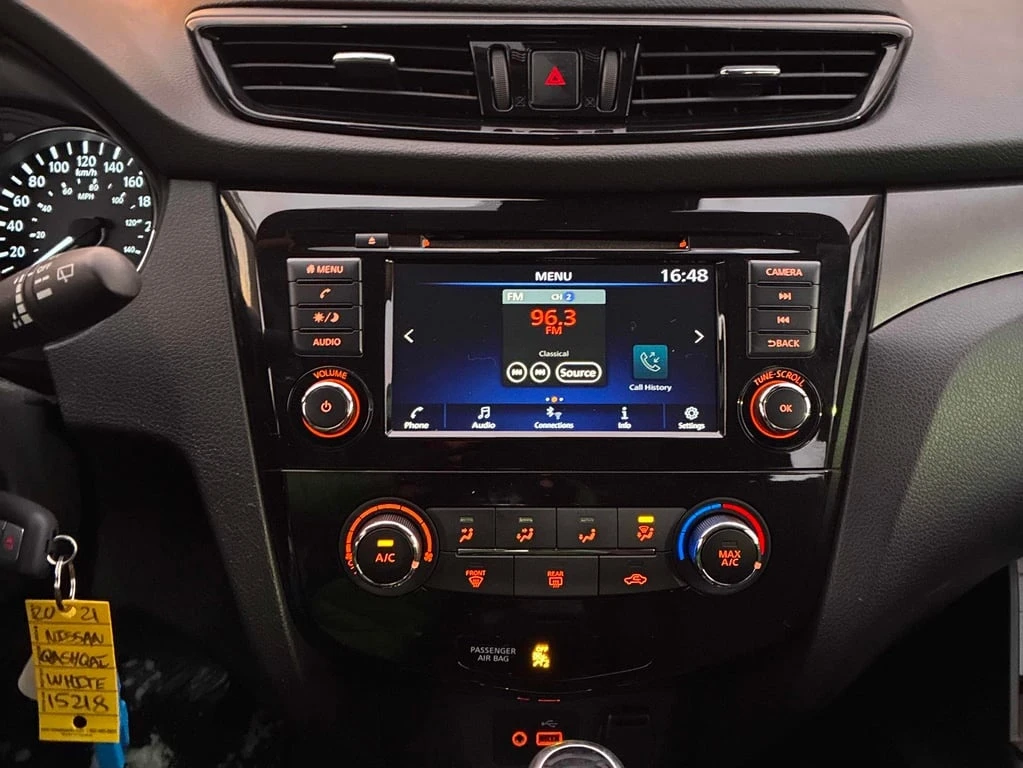 Nissan Qashqai * S * CARFAX * ЦЕНА ДО БГ - изображение 9