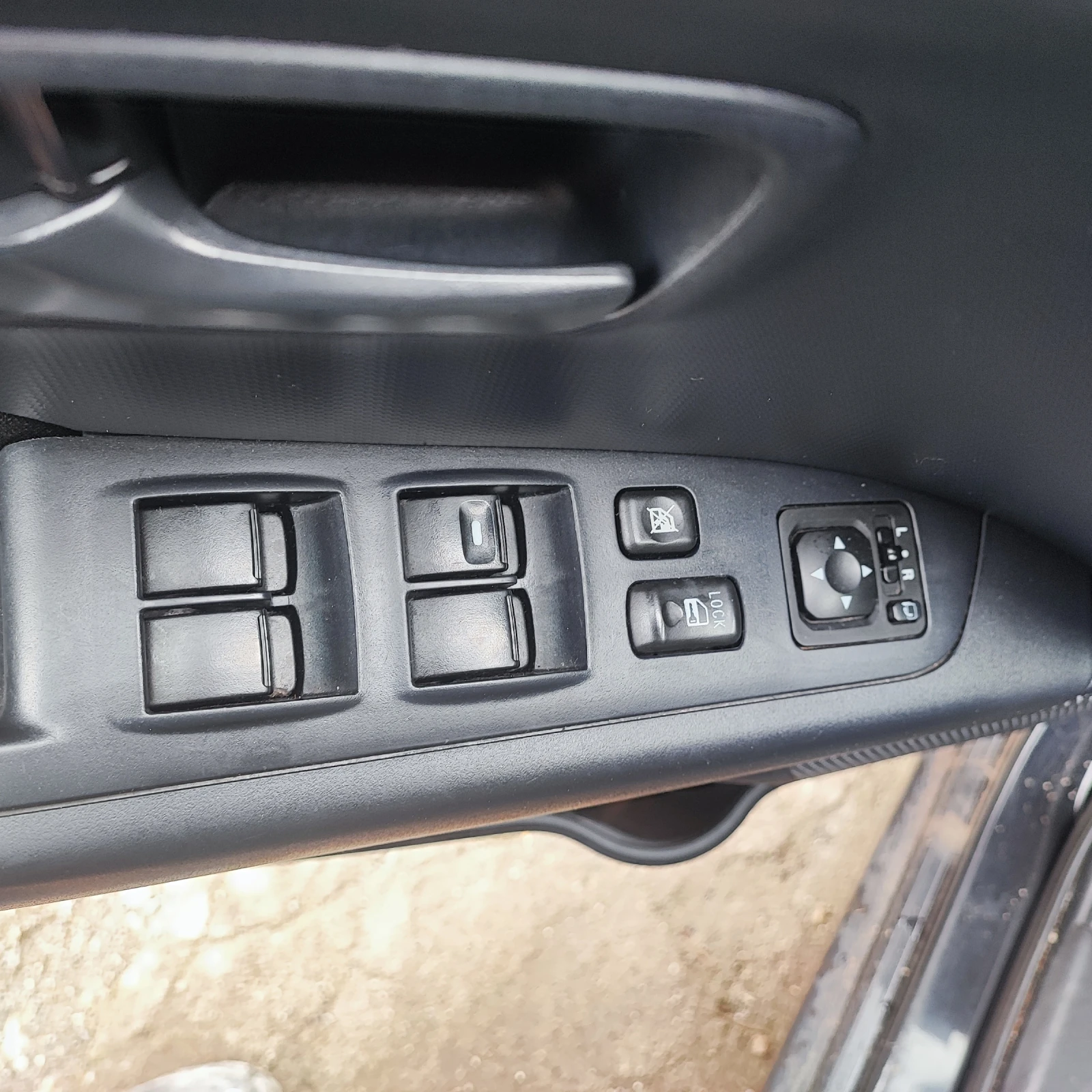 Mitsubishi Outlander 2.0DI-D - изображение 9