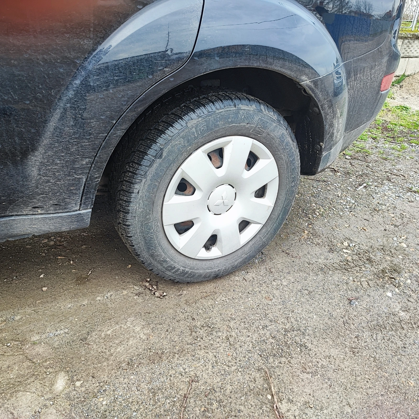 Mitsubishi Outlander 2.0DI-D - изображение 3