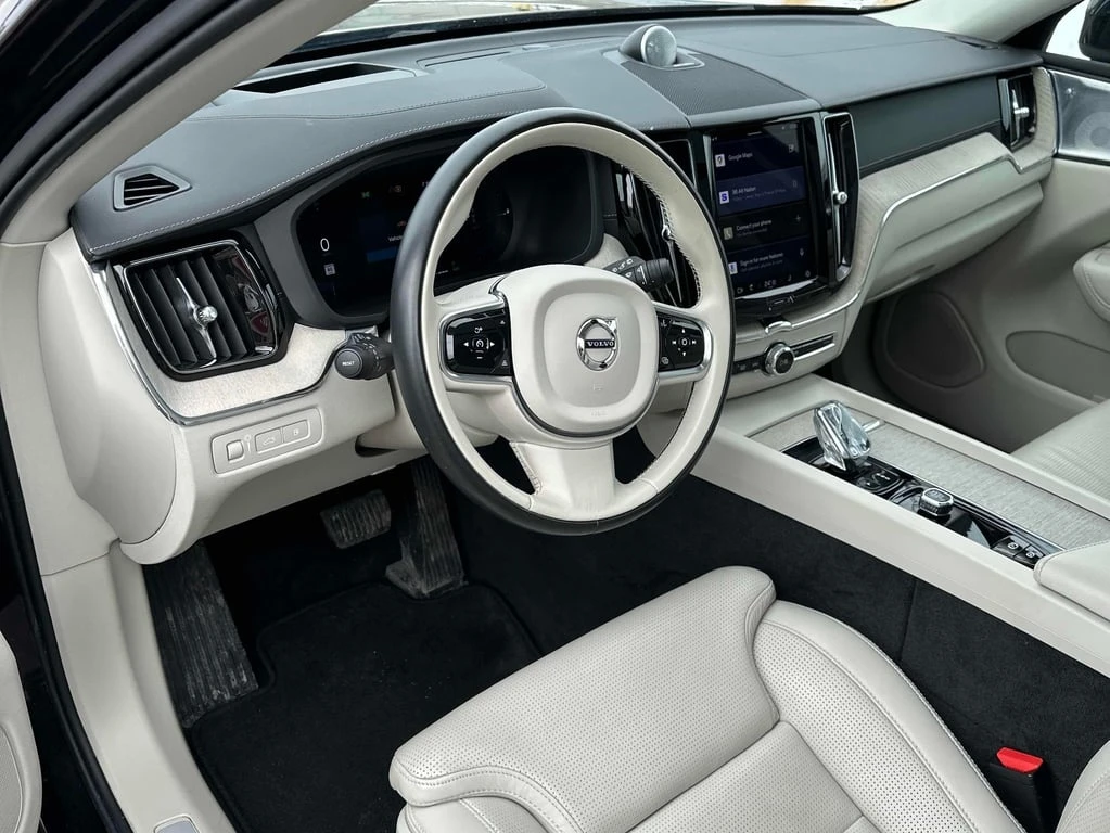 Volvo XC60 | Inscription| B&W| HEAD-UP| AWD+ ГУМИ С ДЖАНТИ - изображение 6