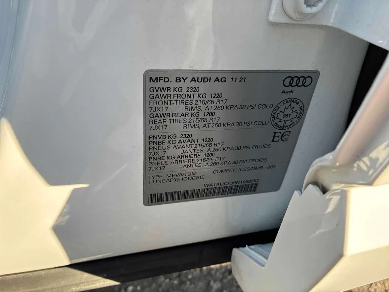 Audi Q3 Komfort 40 TFSI quattro | ПОДГРЕВИ | KEYLESS , снимка 11 - Автомобили и джипове - 53818255