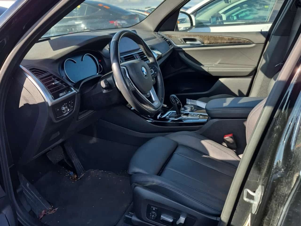 BMW X3 * XDRIVE30I * * ПАНОРАМА* * ДИСТРОНИК* , снимка 7 - Автомобили и джипове - 53848978