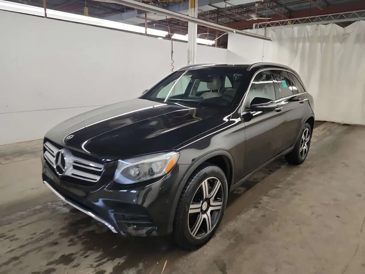 Mercedes-Benz GLC 300 �������� * ���� * KEYLESS * CARFAX | Mobile.bg � ����������� 1