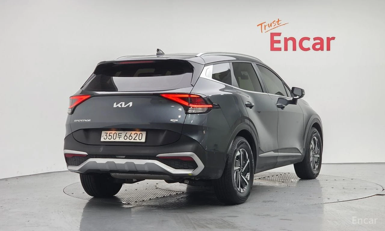 Kia Sportage HYBRID* PRESTIGE* ОБДУХВАНЕ* LANE* ASSIST* 360КАМЕ, снимка 4 - Автомобили и джипове - 54823114