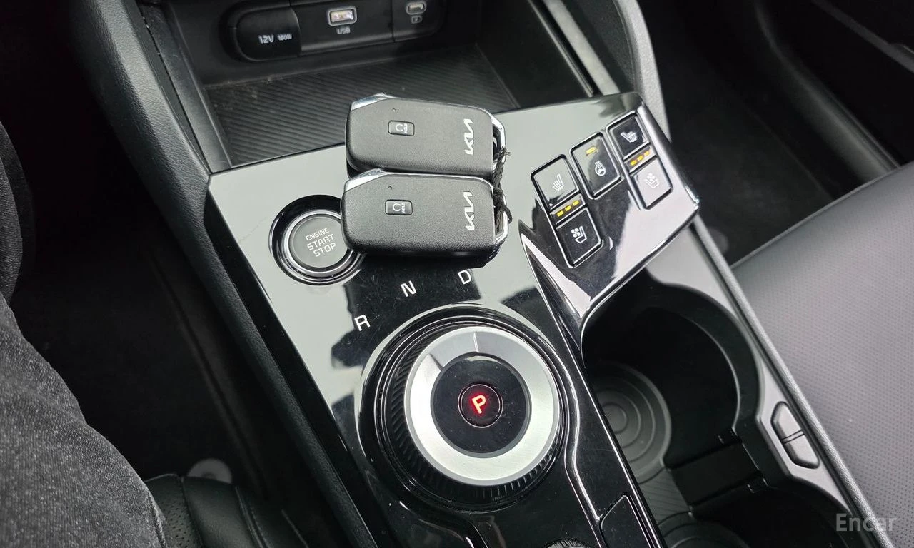 Kia Sportage HYBRID* PRESTIGE* ОБДУХВАНЕ* LANE* ASSIST* 360КАМЕ, снимка 12 - Автомобили и джипове - 54823114
