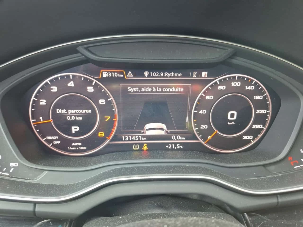 Audi Q5 * PROGRESSIV * ПОДГРЕВИ * 2 КЛЮЧА * ПАНО * 2 КЛЮЧА, снимка 9 - Автомобили и джипове - 55046034