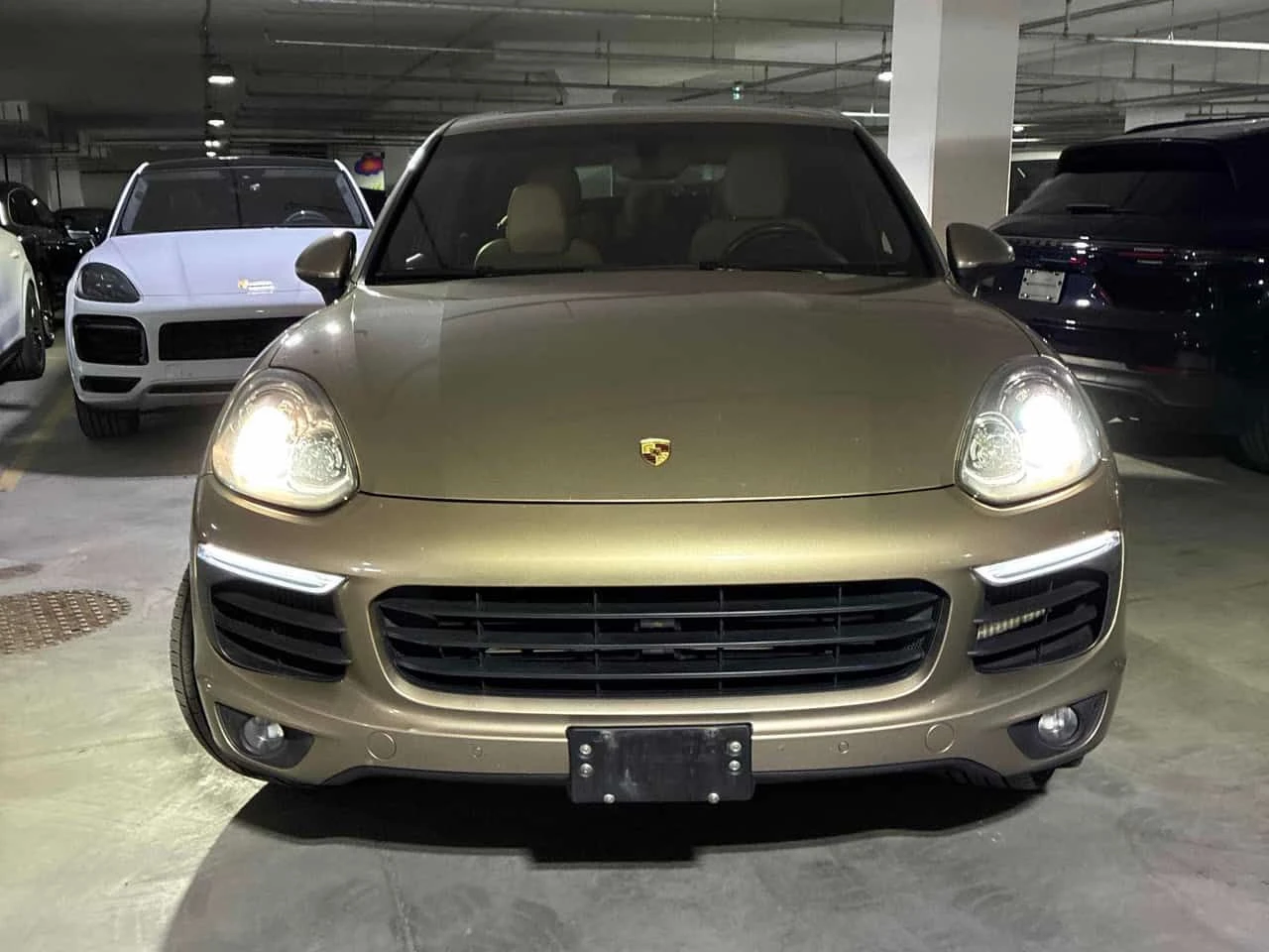 Porsche Cayenne * Diesel * CARFAX * БЕЗ ПЪРВОНАЧАЛНА ВНОСКА, снимка 6 - Автомобили и джипове - 55423706