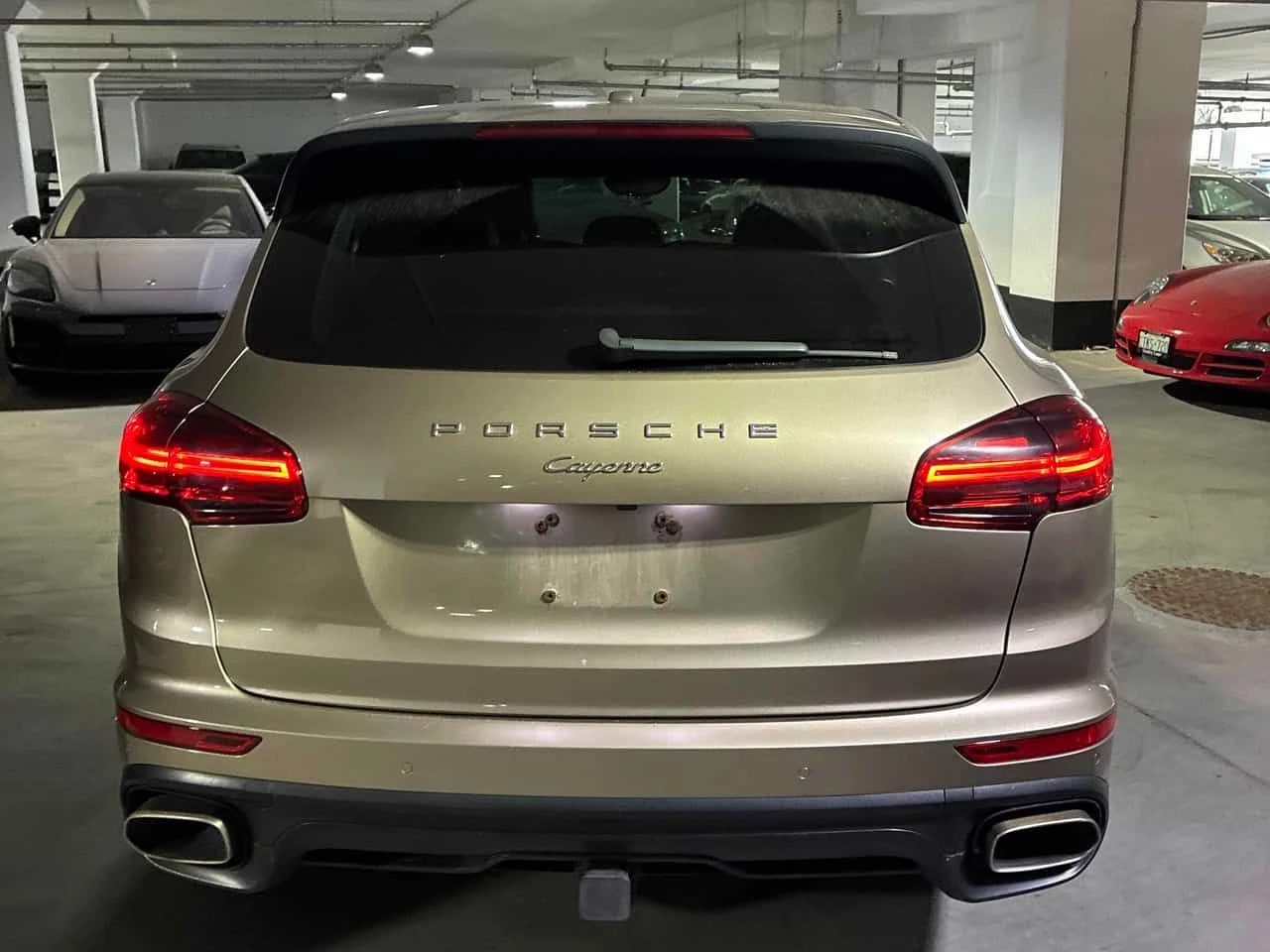 Porsche Cayenne * Diesel * CARFAX * БЕЗ ПЪРВОНАЧАЛНА ВНОСКА, снимка 4 - Автомобили и джипове - 55423706