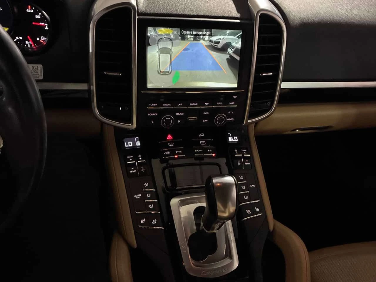 Porsche Cayenne * Diesel * CARFAX * БЕЗ ПЪРВОНАЧАЛНА ВНОСКА, снимка 9 - Автомобили и джипове - 55423706