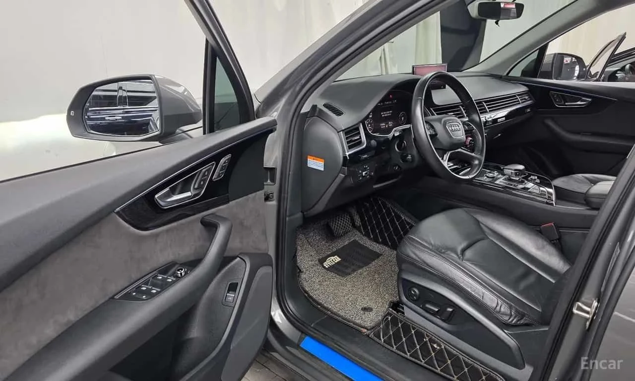 Audi Q7 * 35 TDI Quattro Comport * CARFAX * ЦЕНА ДО БГ, снимка 10 - Автомобили и джипове - 55508470