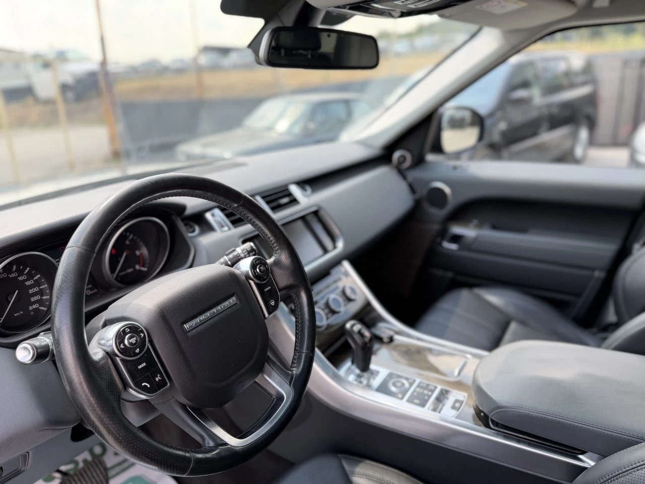 Land Rover Range Rover Sport 3.0 V6 FULL, снимка 10 - Автомобили и джипове - 55598936