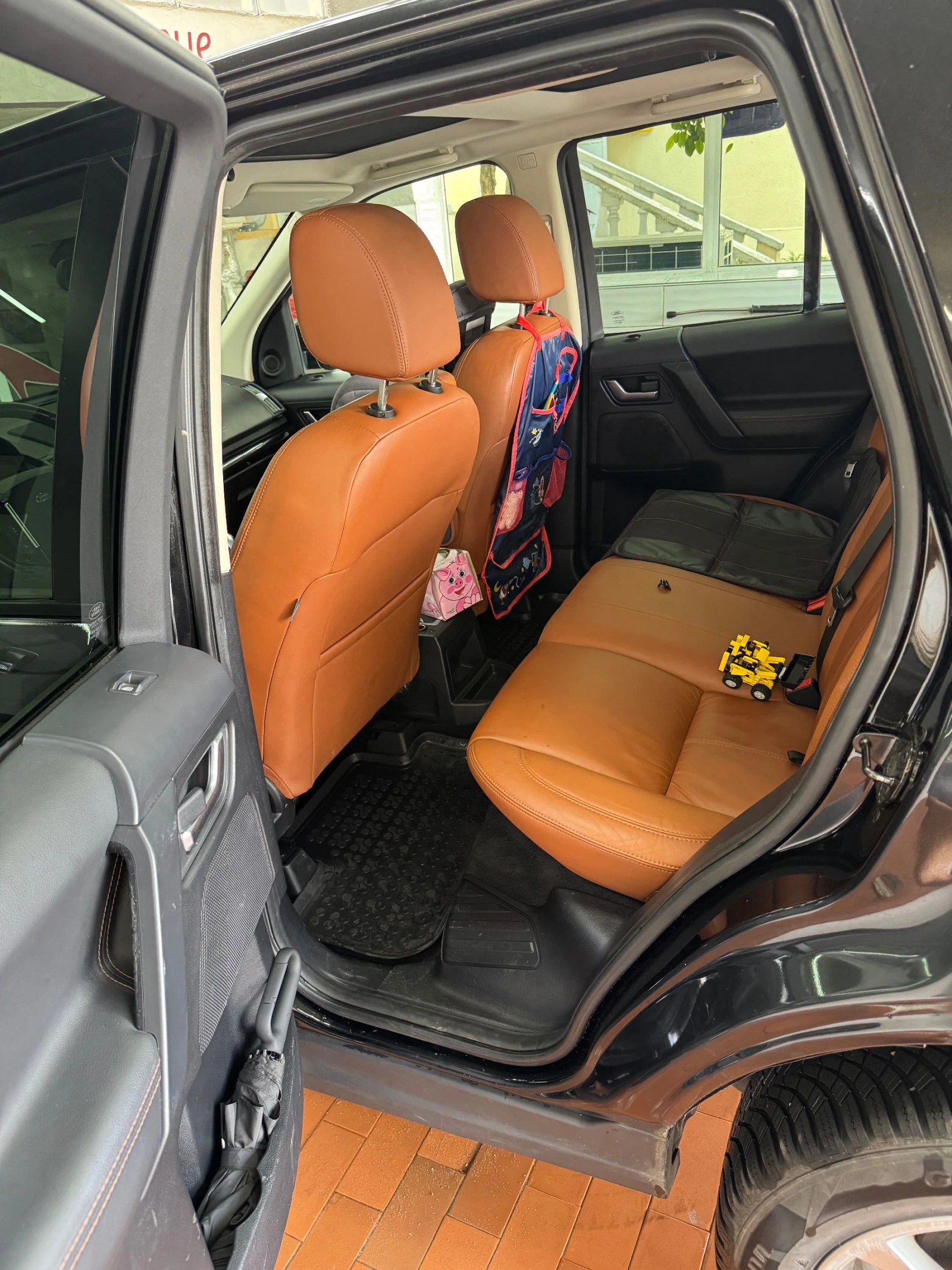 Land Rover Freelander SD4, снимка 13 - Автомобили и джипове - 55742335
