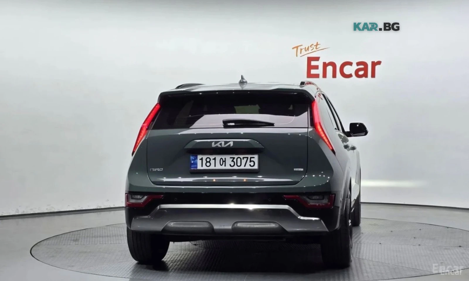 Kia Niro HYBRID* SIGNATURE* ПОДГРЕВ* ОБДУХВАНЕ* КОЖА* КАМЕР, снимка 4 - Автомобили и джипове - 56008639