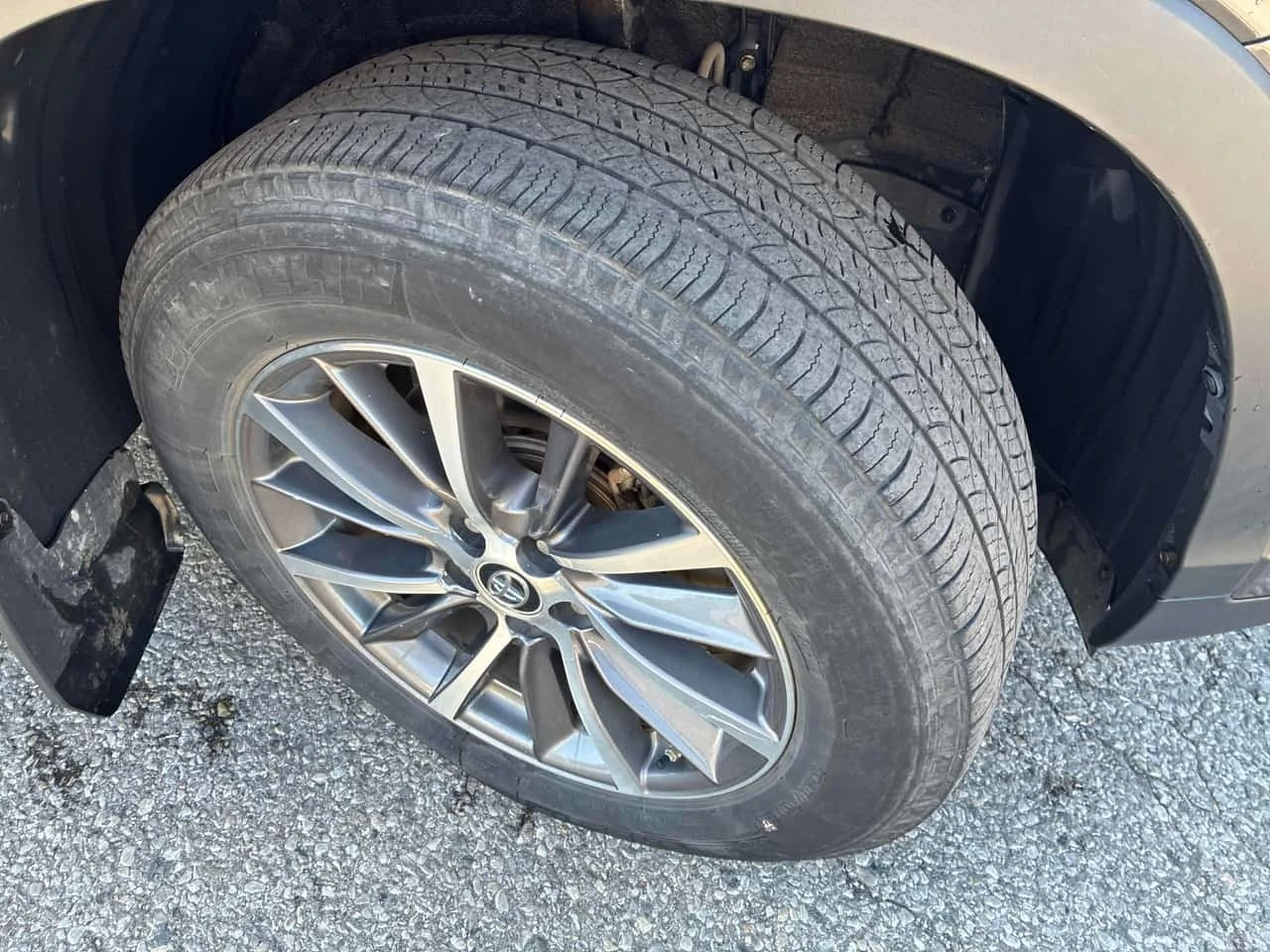 Toyota Highlander * Hybrid XLE * CARFAX * ����� �� ����������� | Mobile.bg � ����������� 7