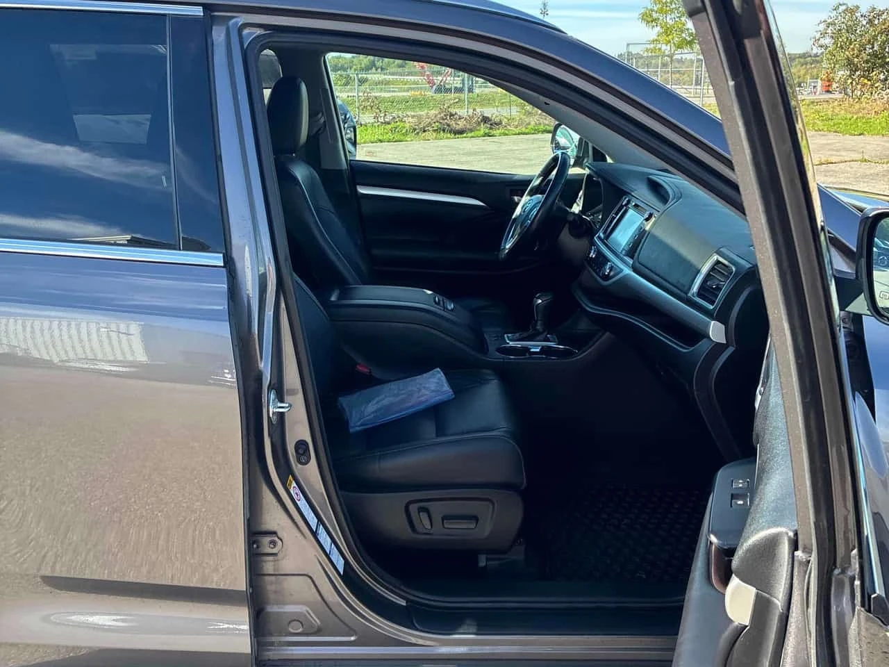 Toyota Highlander * Hybrid XLE * CARFAX * ����� �� ����������� | Mobile.bg � ����������� 10