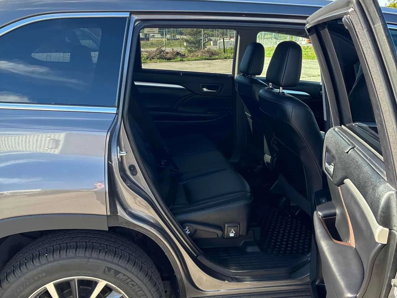 Toyota Highlander * Hybrid XLE * CARFAX * ����� �� ����������� | Mobile.bg � ����������� 11