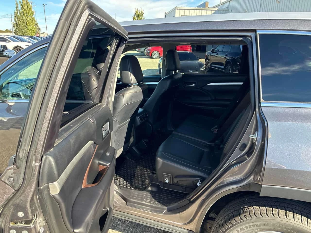 Toyota Highlander * Hybrid XLE * CARFAX * ����� �� ����������� | Mobile.bg � ����������� 13