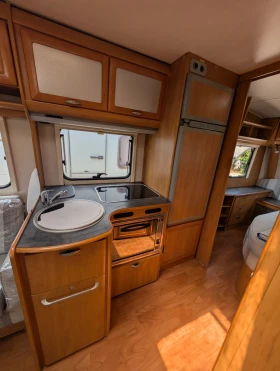 Каравана HYMER / ERIBA Nova 555, снимка 10