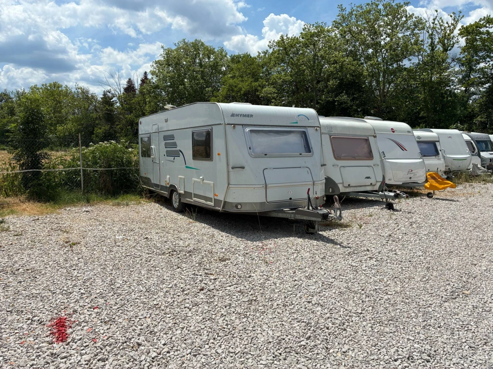 Каравана HYMER / ERIBA Nova 555, снимка 5 - Каравани и кемпери - 54188934