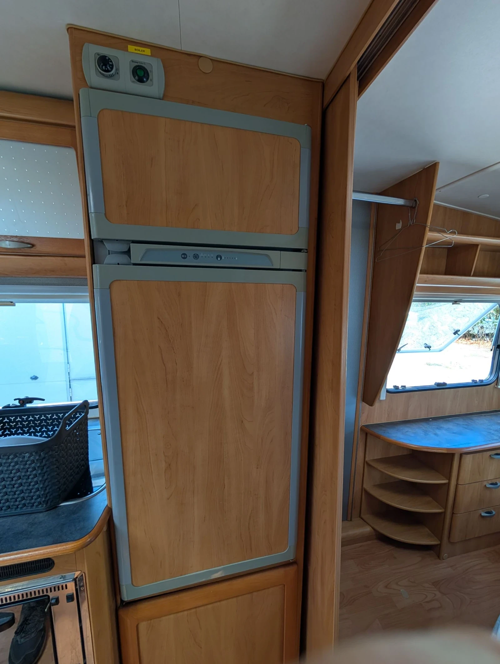 Каравана HYMER / ERIBA Nova 555, снимка 14 - Каравани и кемпери - 54188934