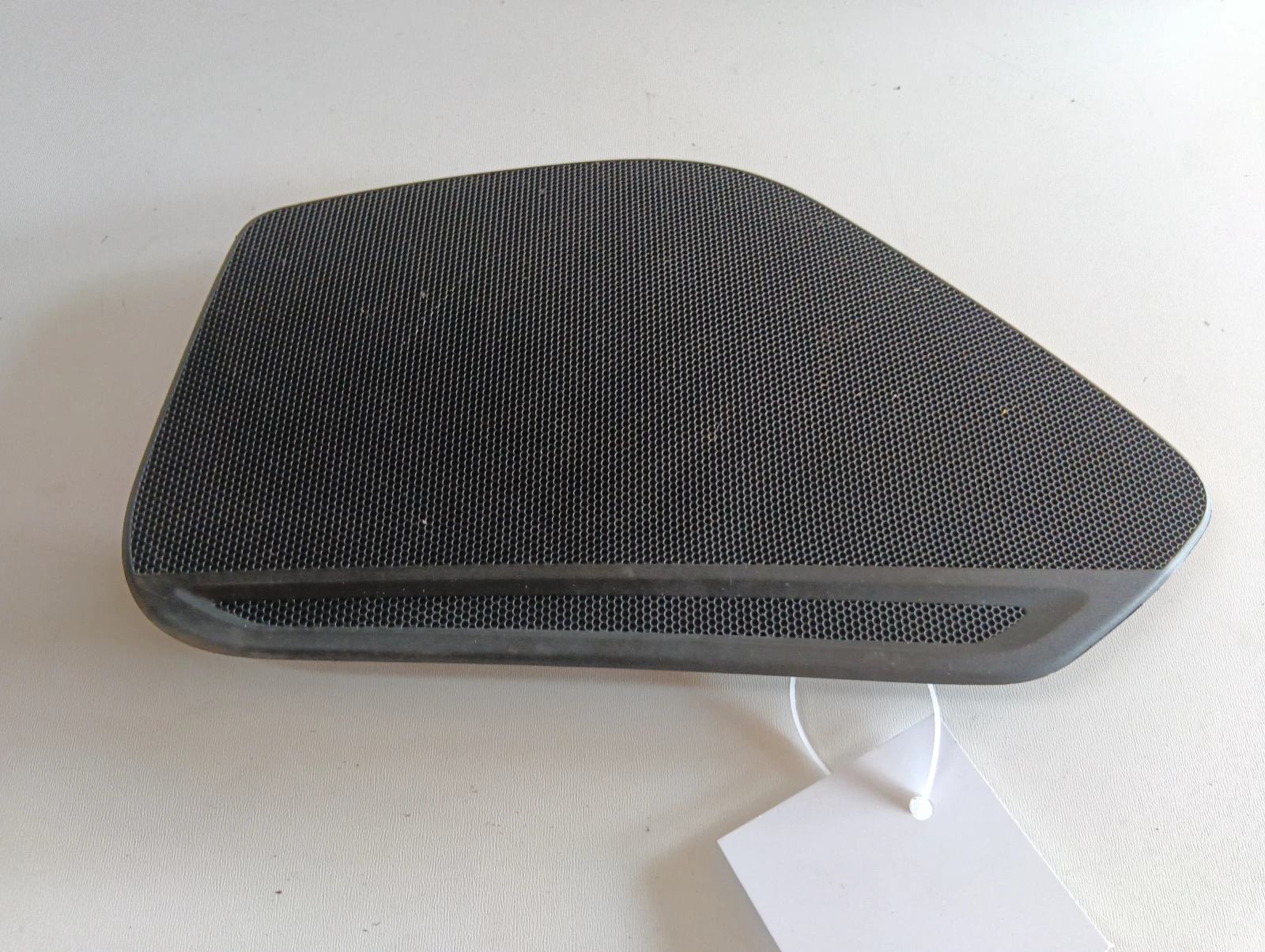 решетка тонколона предна дясна 8W0035420 Audi A4