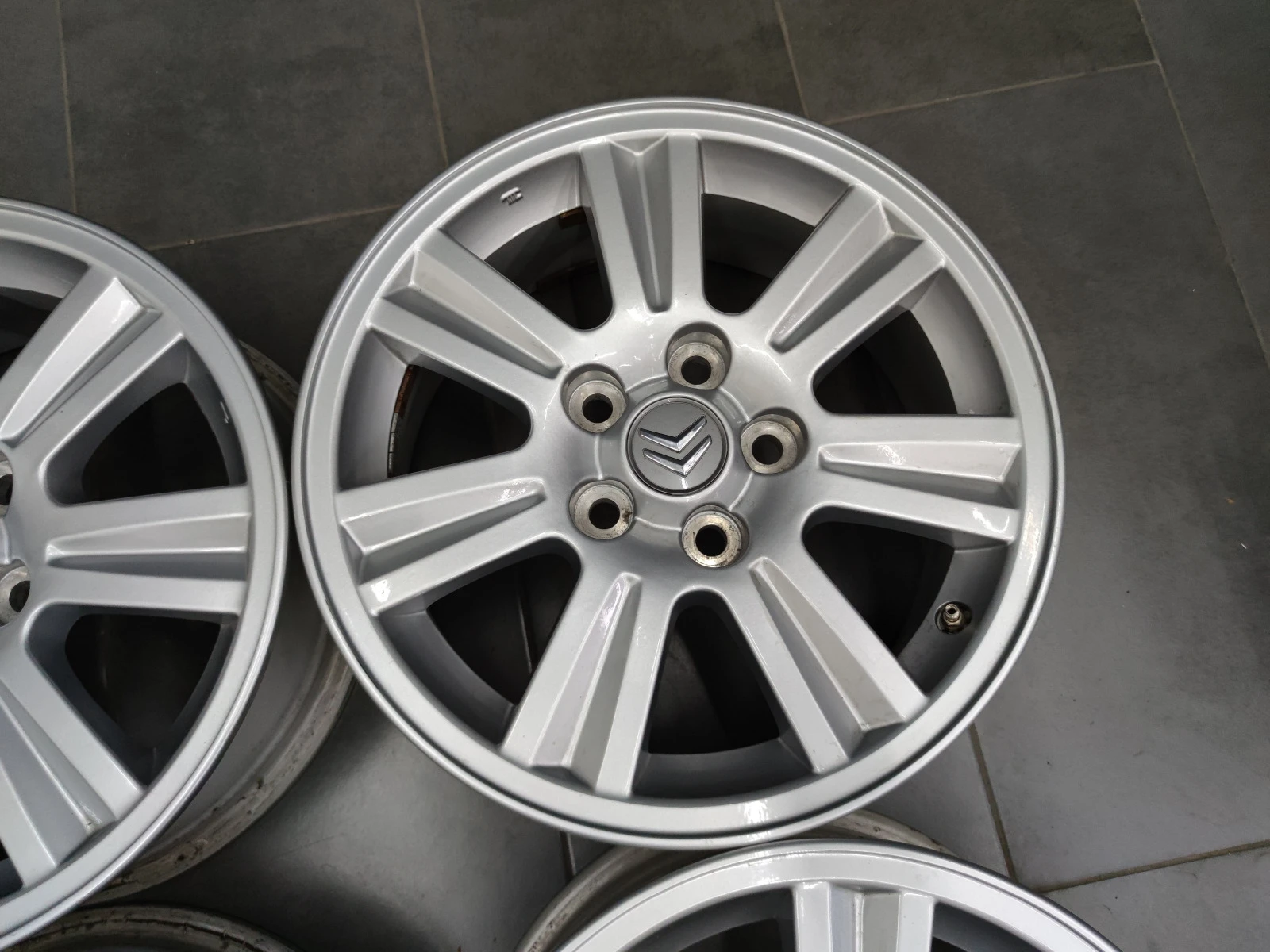   Citroen C-Crosser | Mobile.bg   6