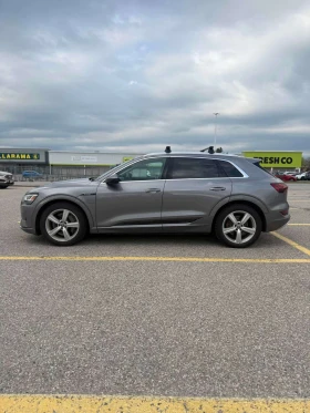 Audi E-Tron Progressiv  CARFAX, снимка 2
