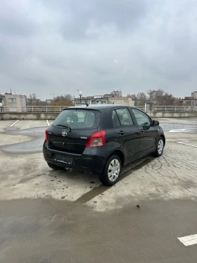 Toyota Yaris БЕНЗИН // 4 ВРАТИ, снимка 3