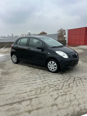 Toyota Yaris БЕНЗИН // 4 ВРАТИ, снимка 9