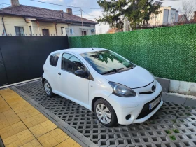 Toyota Aygo 2014г 1.0l 1