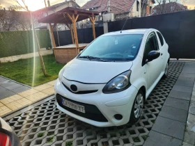 Toyota Aygo 2014г 1.0l, снимка 2